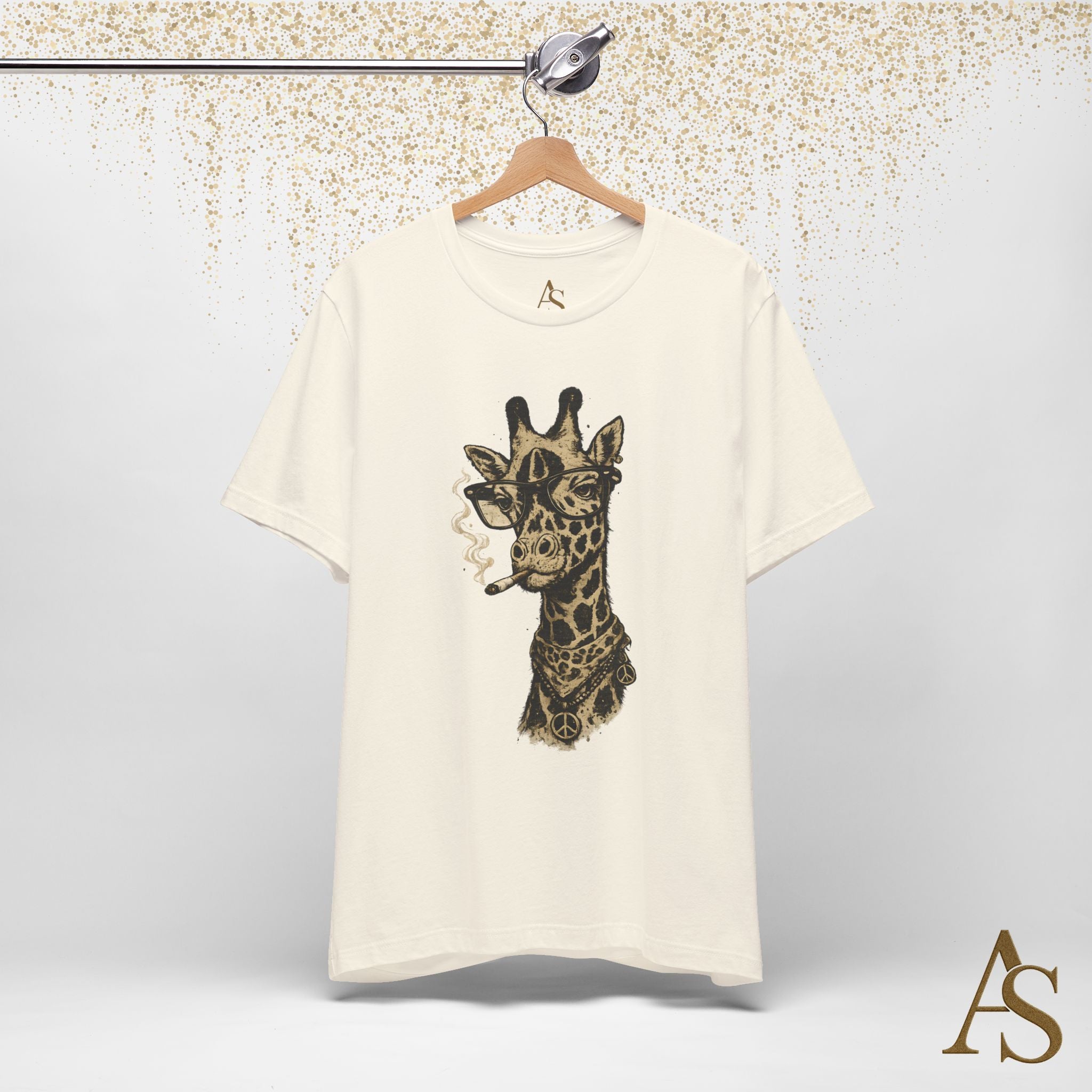 Funny Giraffe With Glasses T Shirt – Vintage Animal Graphic Tee – Funny Safari Shirt